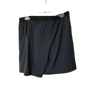 Rhone 6" inseam shorts no liner men's size large